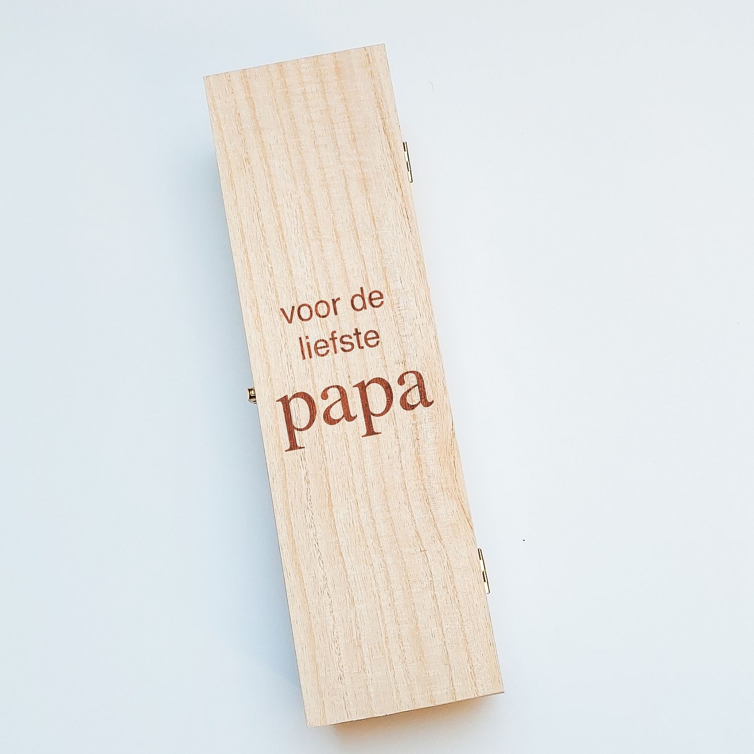 Wijnkist met gravure