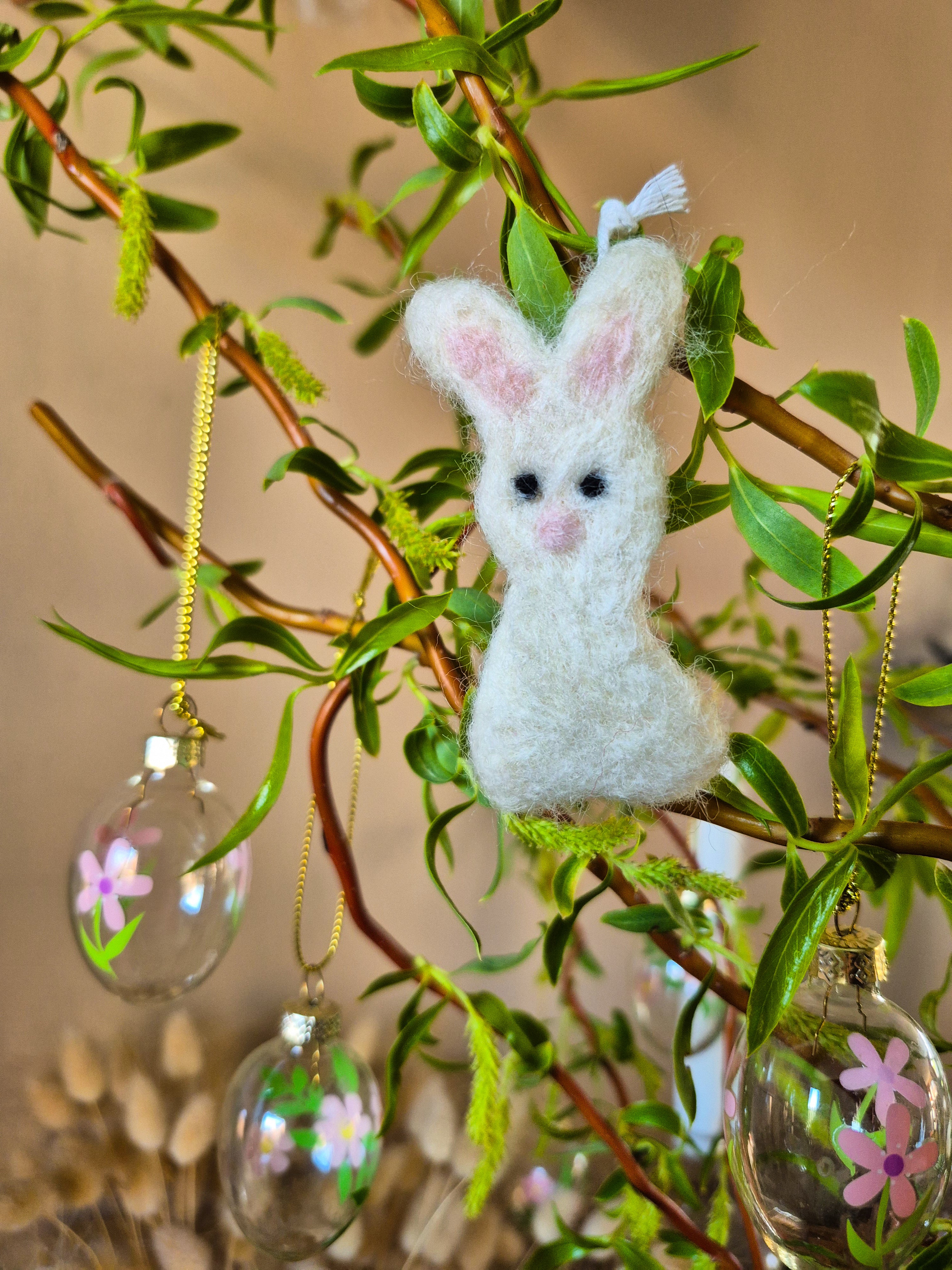 Paashanger konijn uit vilt